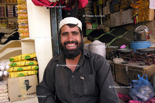 WORLD - Afghanistan, Kabul - Market, Paschtune