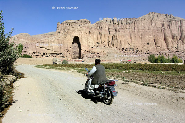 WORLD - Afghanistan - Buddhas of Bamyan