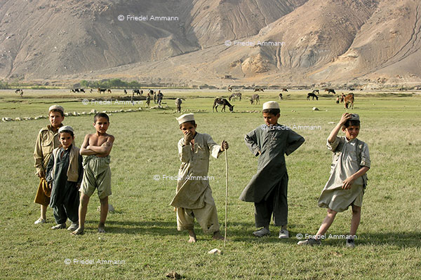 WORLD - Afghanistan – Children, (Paschtunen Ethnie)