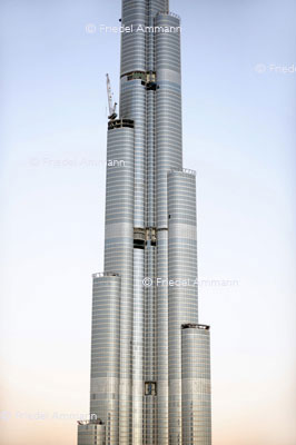 WORLD - Dubai - Burj Khalifa Bin Zayed, (828 M)