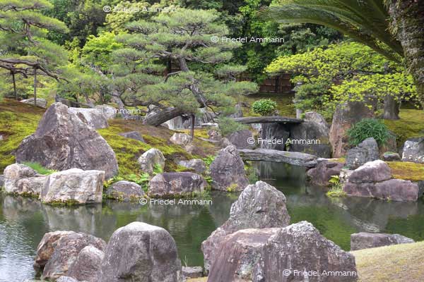 WORLD – Japan – Garden at Nijo Castle, Kyoto