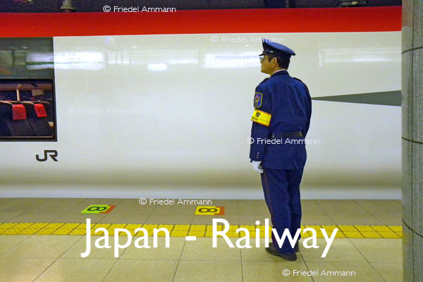 WORLD – Japan – Train Police