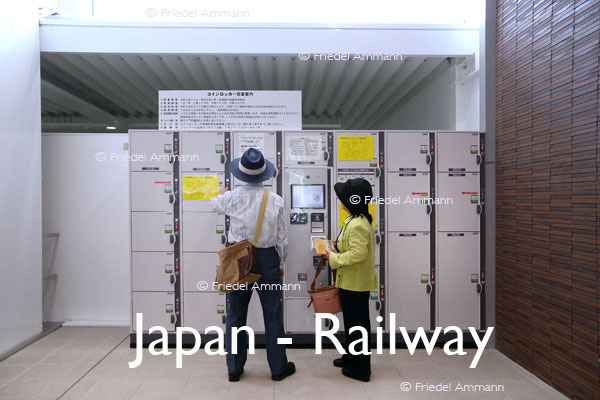 WORLD – Japan – Railway - Coin Lockers