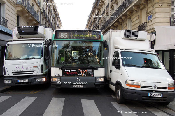 WORLD - France, Paris - Trafic