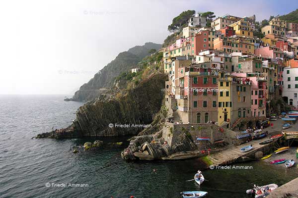 WORLD - Italia - Riomaggiore, Cinque Terre