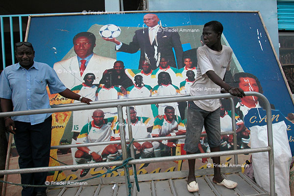 WORLD - Senegal - Dakar - «Allez les Lions!»