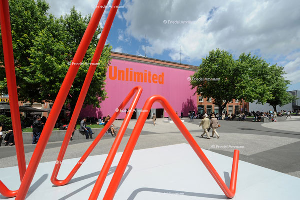 BASEL – Impressionen 1 - ART Basel 40 2009 Unlimited 