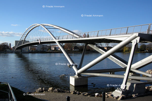 BASEL – Impressionen 1 – Dreiländerbrücke, Weil (D) – Huningue (F) bei Basel