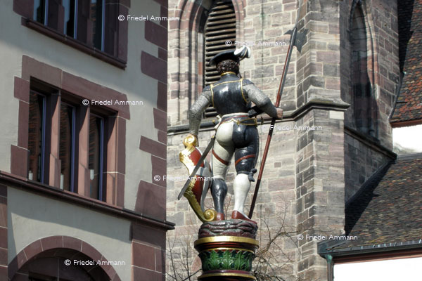 BASEL – Impressionen 1 – Harnischmann, Sevogelbrunnen - Martinskirche