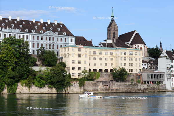 BASEL – Impressionen 2 - Blaues Haus, alte Universität (gelbes Gebäude, gegründet 1460), Martinskirche