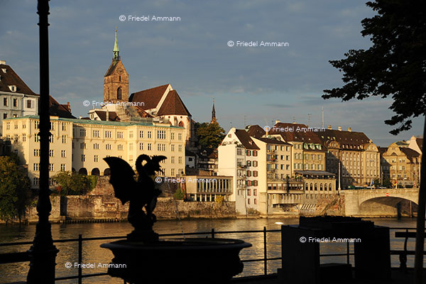 BASEL – Impressionen 2 – Basiliskenbrunnen, Martinskirche
