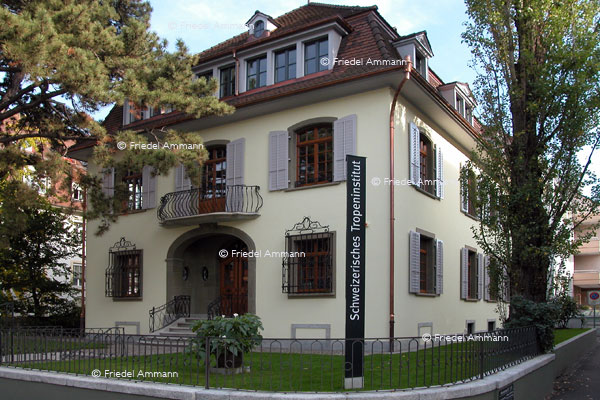 BASEL - Historische Gebäude - Tropeninstitut