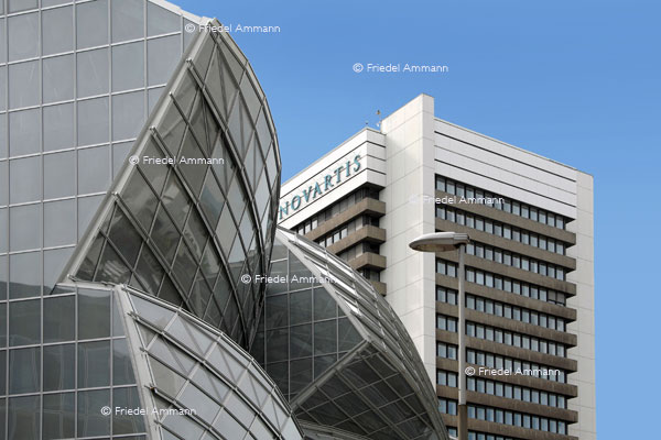 BASEL - Architektur 20. Jahrhundert - Novartis Campus, Frank O. Gehry Gebäude
