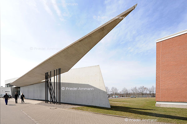 BASEL / Weil am Rhein - Architektur 20. Jahrhundert – vitra. - Werkfeuerwehr, Architektin Zaha Hadid 