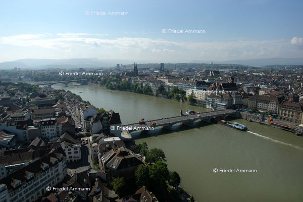 BASEL - Kleinbasel, mittlere Rheinbrücke, Grossbasel