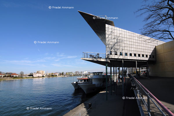 BASEL - Rheinhafen - Dreiländereck, Kleinhüningen