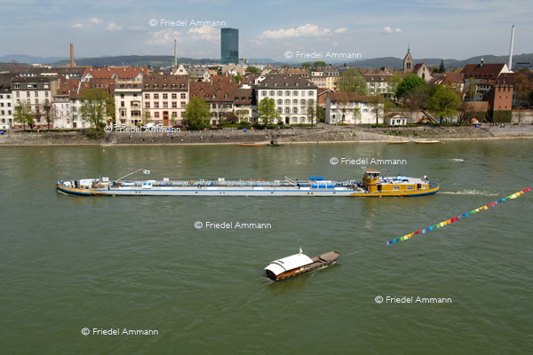 BASEL - Rheinschiffahrt - Münster-Fähre «Leu»