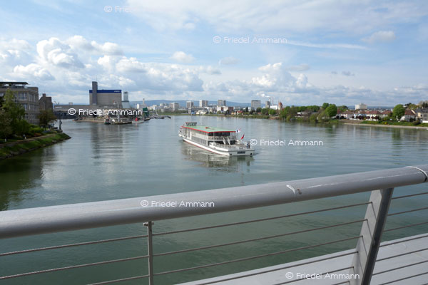 BASEL - Rheinschiffahrt – Dreiländereck, Kleinhüningen 