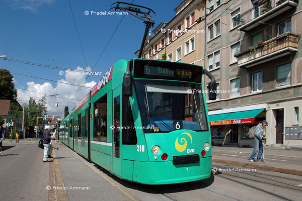 BASEL – Öffentlicher Verkehr – BVB, Combino-Tram
