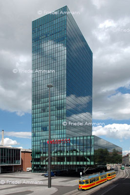 BASEL – Öffentlicher Verkehr – BLT - Messehochhaus