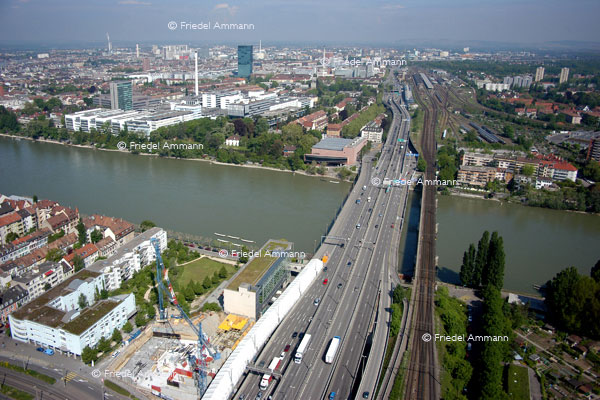BASEL – Mobilität - Schwarzwaldbrücke Richtung Norden