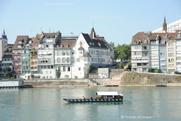 BASEL – Mobilität - Klingental-Fähre Vogel Gryff