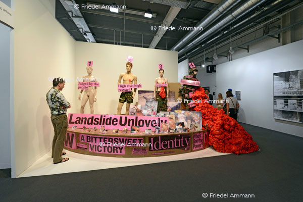 ART Unlimited 44 Basel 2013 - Thomas Hirschhorn, 4 Men, 2006