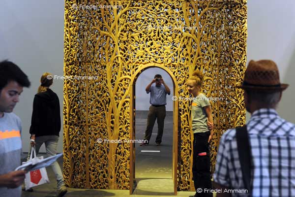 ART 42 Basel 2011 Unlimited - Sudarshan Shetty, «For All That We Lose» - Galerie Krinzinger, Wien