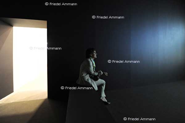 ART Unlimited Basel 41 2010 - Lost Astronaut, Alicia Framis - Galerie Helga de Alvear Madrid