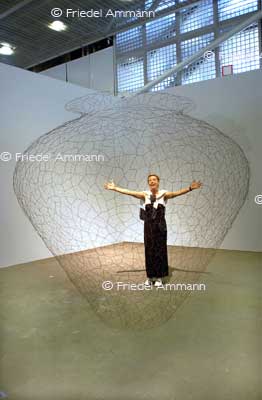 ART Unlimited Basel 32 2001- «The Pot» - Kwang-Ho Cheong