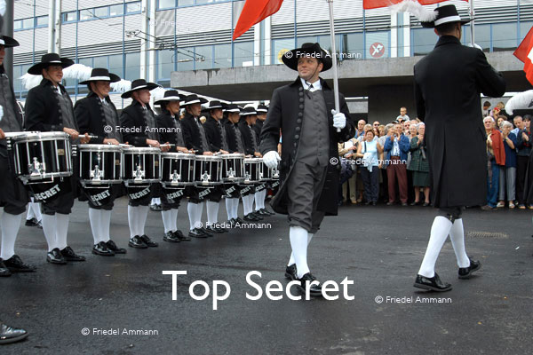 BASEL - Prominente - Top Secret 