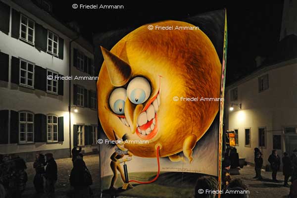 BASEL - Fasnacht 2012 - Laternenausstellung auf dem Münsterplatz