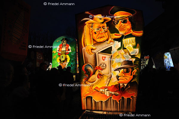 BASEL - Fasnacht 2010 - Laternenausstellung auf dem Münsterplatz