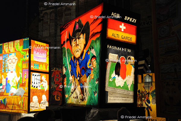 BASEL - Fasnacht 2010 - Laternenausstellung auf dem Münsterplatz