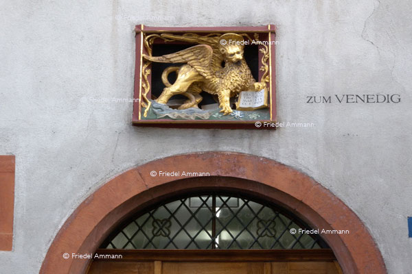 BASEL - Öffentliche Kunst - Relief des Markuslöwen, Haus zum Venedig