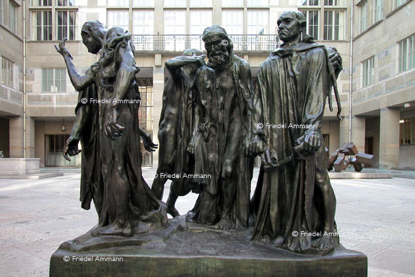 BASEL - Öffentliche Kunst - Die Bürger von Calais, Rodin - Kunstmuseum, Innenhof