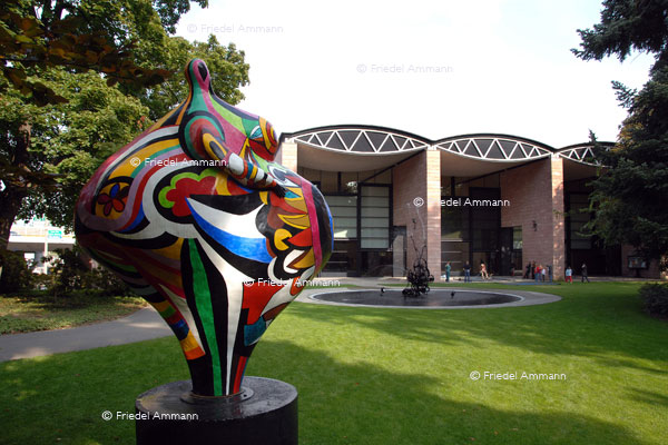 BASEL - Öffentliche Kunst - Niggi de Saint Phalle, Tinguelymuseum