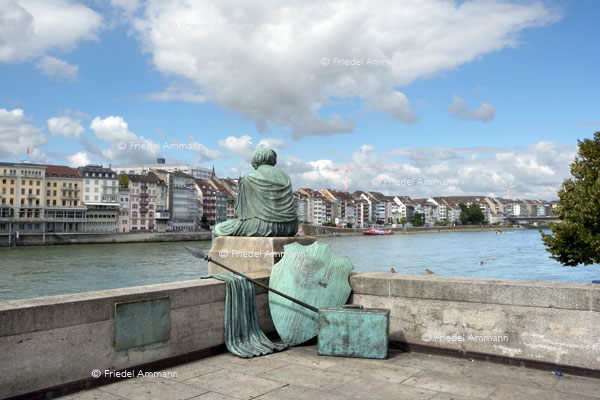 BASEL - Öffentliche Kunst - Helvetia von Bettina Eichin