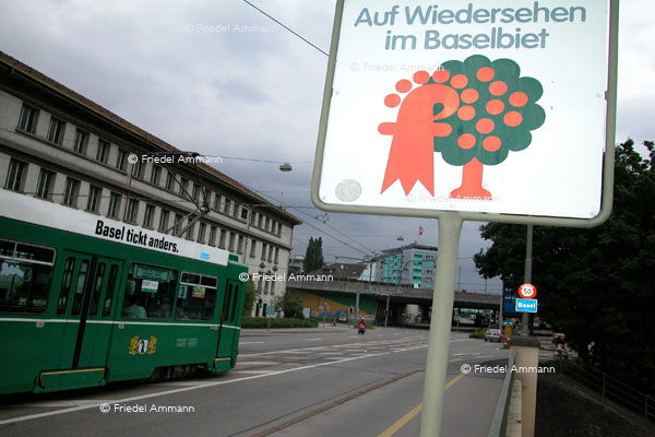 BASEL - Grenze Baselland - Baselstadt