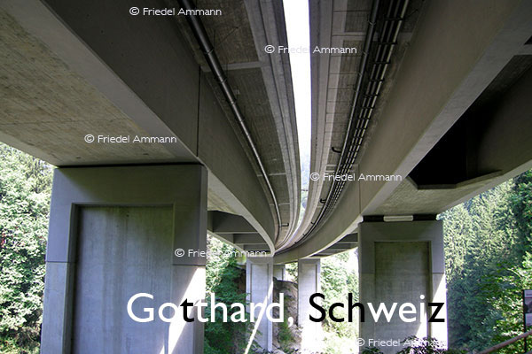 BAUTEN – Brücken / Bridges - Autobahnbrücke - Gotthard, Schweiz