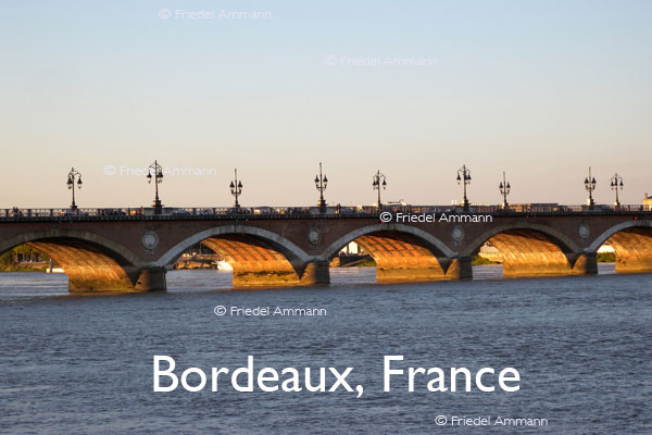 BAUTEN – Brücken / Bridges - Pont de Pierre, Bordeaux, France