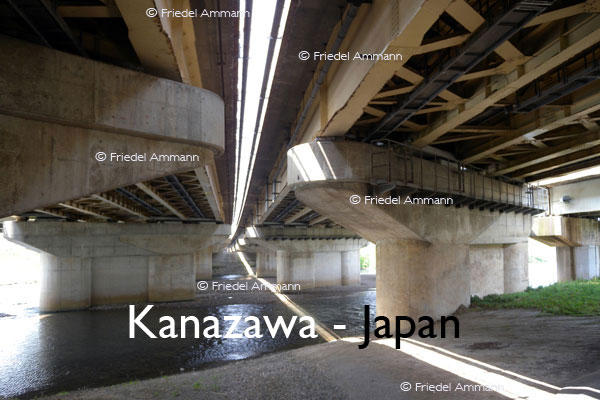 BAUTEN – Brücken / Bridges - Kanazawa, Japan