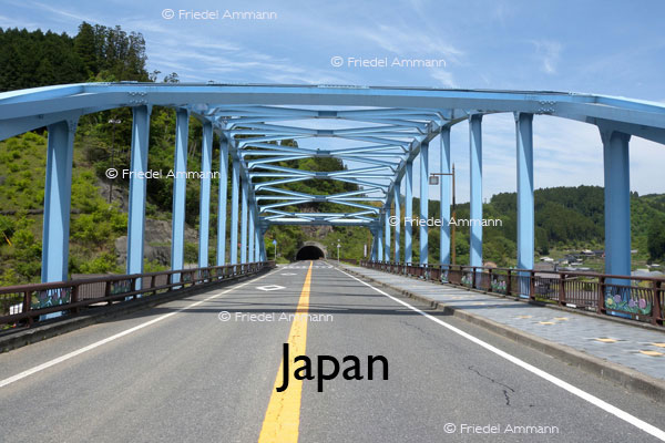 BAUTEN – Brücken / Bridges -  Eisenbogenbrücke / Iron arch bridge - Japan 