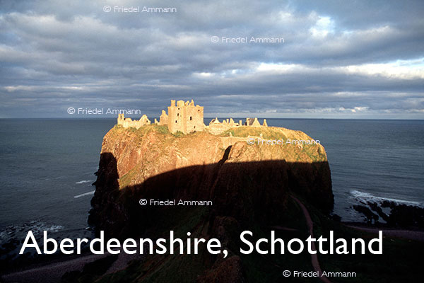 BAUTEN - Historische Bauten - Dunnottar Castle - Aberdeenshire, Schottland