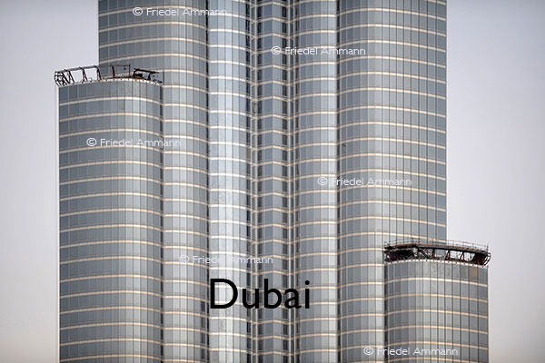BAUTEN - Immobilien - Burdsch Chalifa, Endhöhe 828 Metern, Dubai - Architekt Adrian Smith - Dubai