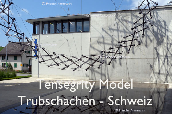BAUTEN / MOBILITÄT – BUILDINGS - Konstruktionen / Constructions – Tensegrity Model (Robert Fuller Buckminster), Trubschachen, Schweiz