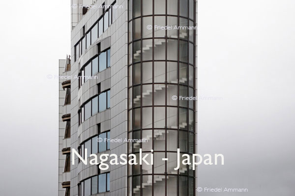 BAUTEN / MOBILITÄT – BUILDINGS / MOBILITY - Konstruktionen / Constructions - Nagasaki, Japan 