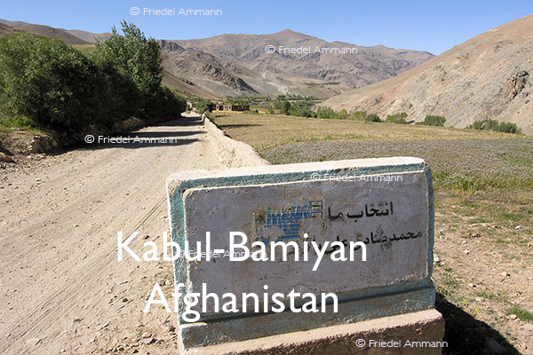 BAUTEN / MOBILITÄT – BUILDINGS / MOBILITY - Strassen, Tunnels - Roads, Tunnel – Kabul-Bamijan, Afghanistan