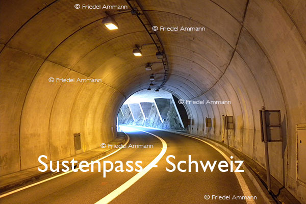 BAUTEN / MOBILITÄT – BUILDINGS / MOBILITY - Strassen, Tunnels - Roads, Tunnel – Sustenpass, Schweiz