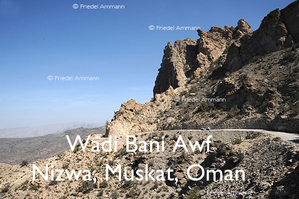 BAUTEN / MOBILITÄT – BUILDINGS / MOBILITY - Strassen, Tunnels - Roads, Tunnel – Wadi Bani Awf – Nizwa-Muskat, Oman